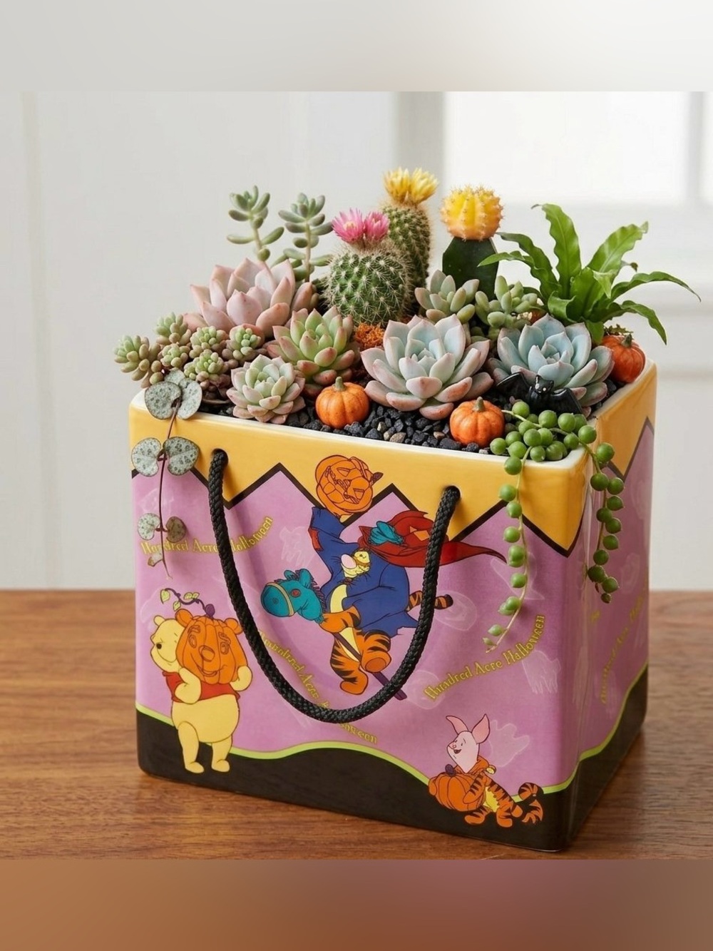 Vintage 2000 Disney "Hundred Acre Halloween" Ceramic Candy Bag Vase/Planter. - Picture 3 of 8
